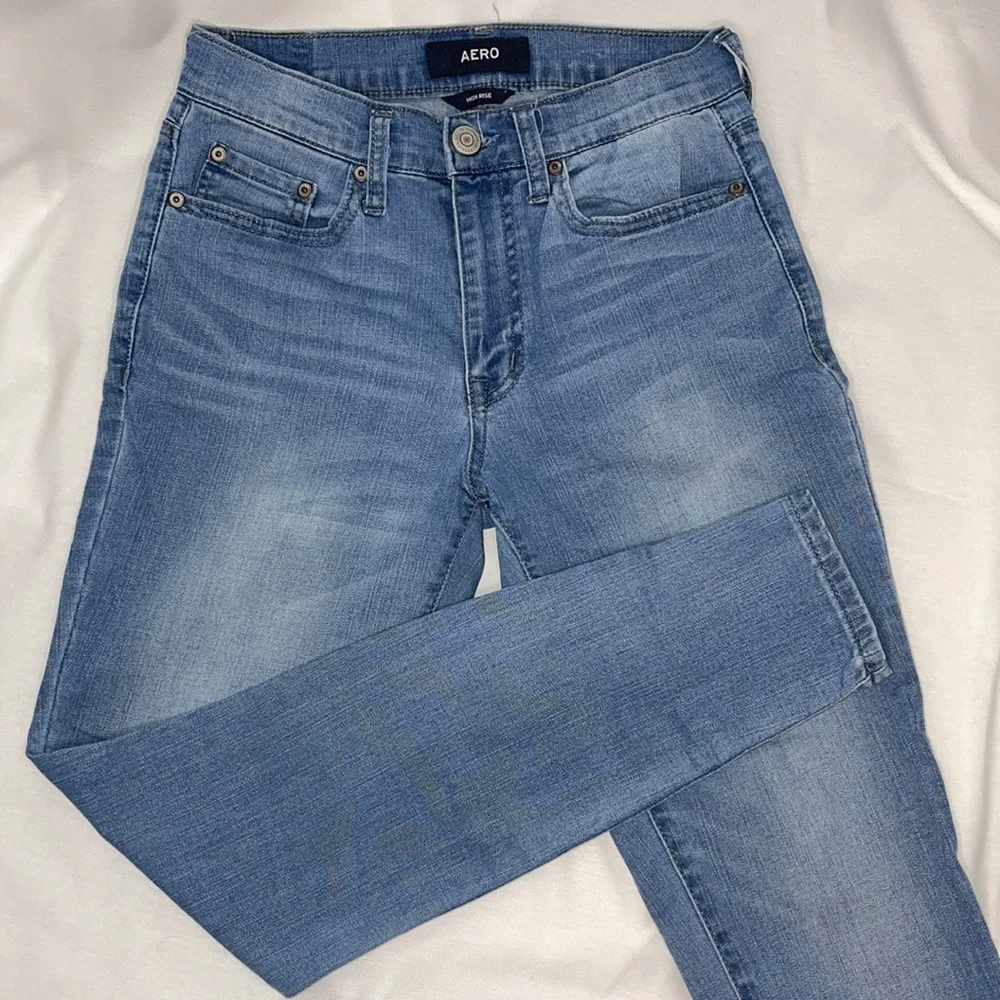 🔥 SALE AEROPOSTALE High Rise Jeans | Size 2 Short